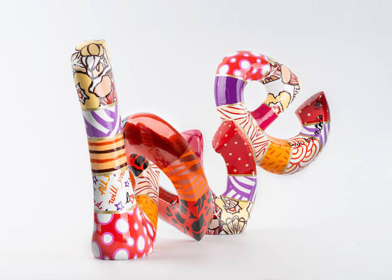 ভালো দাম আধুনিক সমসাময়িক প্রেমের চিঠি বহিরঙ্গন ফাইবারগ্লাস ভাস্কর্য রঙিন অনলাইন