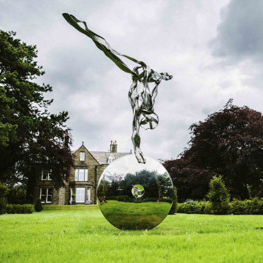 ভালো দাম হোটেল লবি হাউস সজ্জা উত্স কারখানা কাস্টম স্টেইনলেস স্টীল চিত্রিত ভাস্কর্য মূর্তি অনলাইন