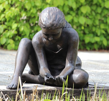 Modern Garden Metal Bronze Figurative Sculpture Public Art Decoration