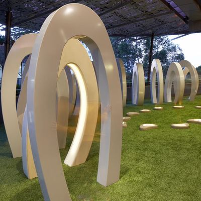 ভালো দাম কাস্টম পাবলিক আউটডোর আধুনিক আলংকারিক ইস্পাত ভাস্কর্য ধাতু মূর্তি প্রস্তুতকারক / কারখানা অনলাইন