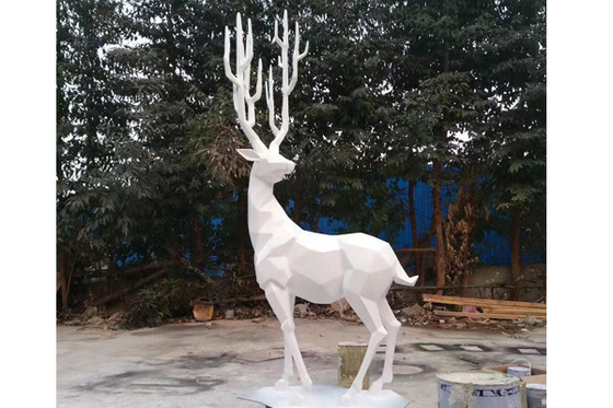 ভালো দাম পশু ভাস্কর্য বহিরঙ্গন ফাইবারগ্লাস হরিণ মূর্তি সাদা রঙ অনলাইন